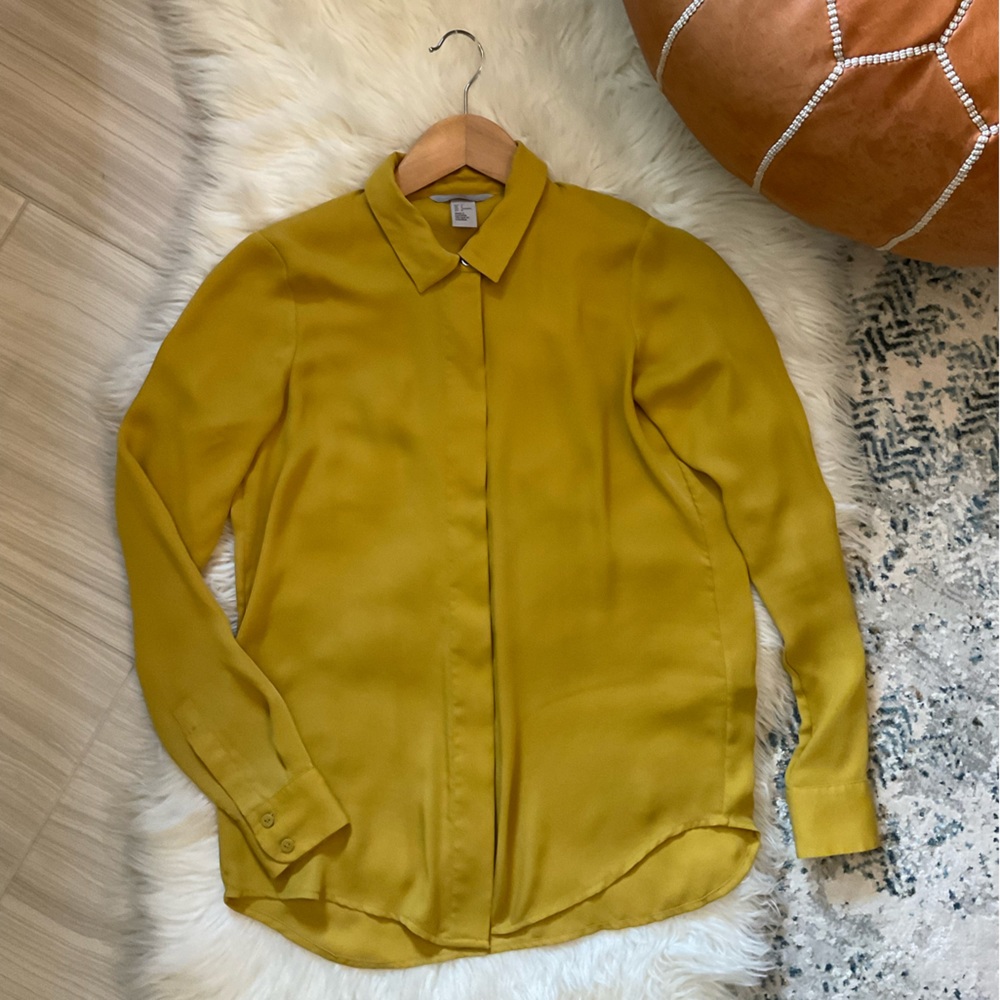 H&M Chartreuse Size 4 Satin Blouse